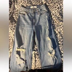 Hollister High Rise Light Wash Ripped Dad Jeans 3R